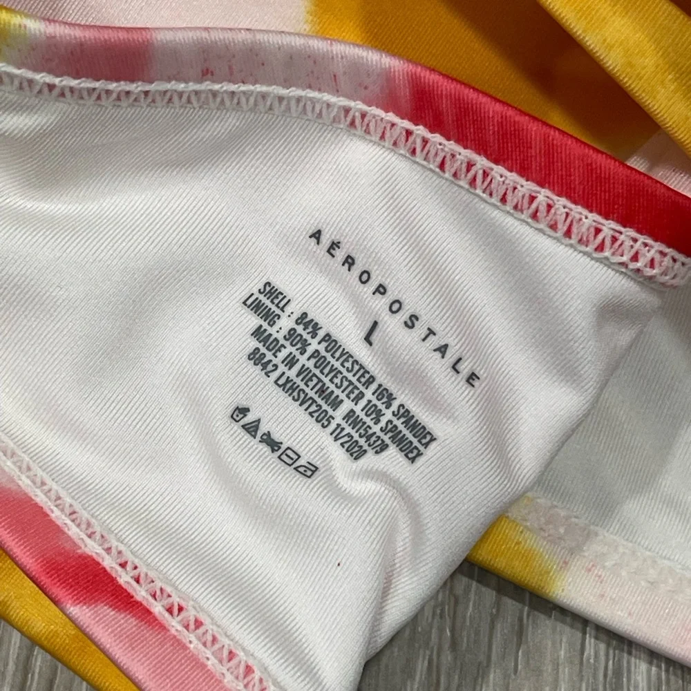 Aeropostale Tie dye Bikini Top Size large D21